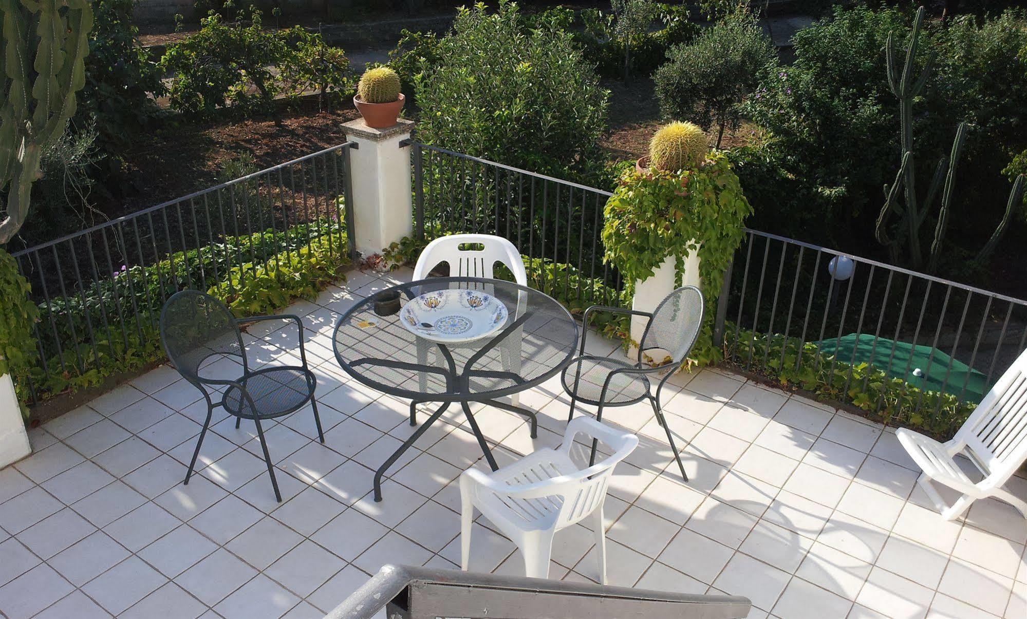 Eurialo Green Suites Бельведере Экстерьер фото